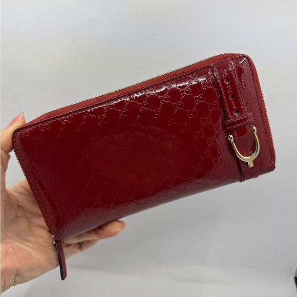 Gucci Micro Guccissima Patent Leather Long Red Wallet 25989 - Picture 1 of 10